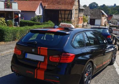 Bild einer Fahrzeugbeschriftung